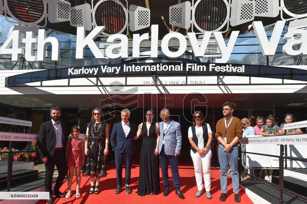 Kristina Grozeva, Petar Valchanov, Rena Vougioukalou, Petra Oplatkova, Ivan Barnev, Ivan Savov, Marko Urici