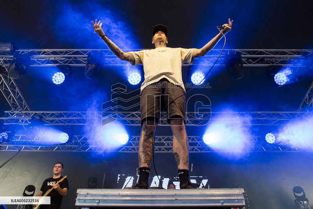 JOEL BIRCH, group, The Amity Affliction Music Festival Rock for People