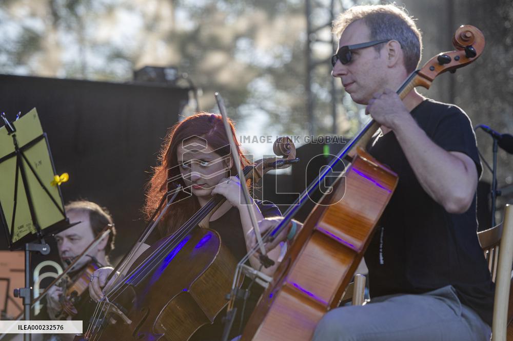 Music Festival Rock for People , Vypsana fixa