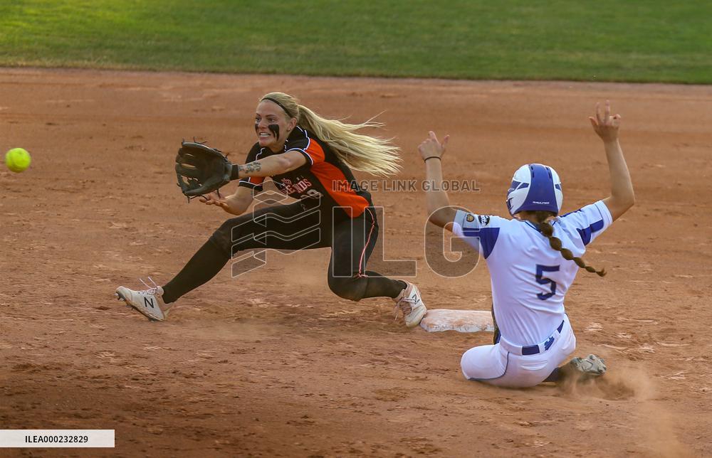 BRITT VONK VALERIA BETTINSOLI