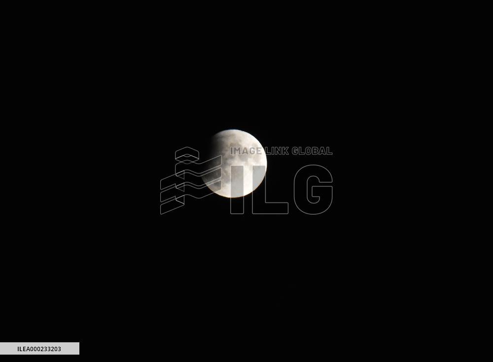 partial eclipse of the Moon