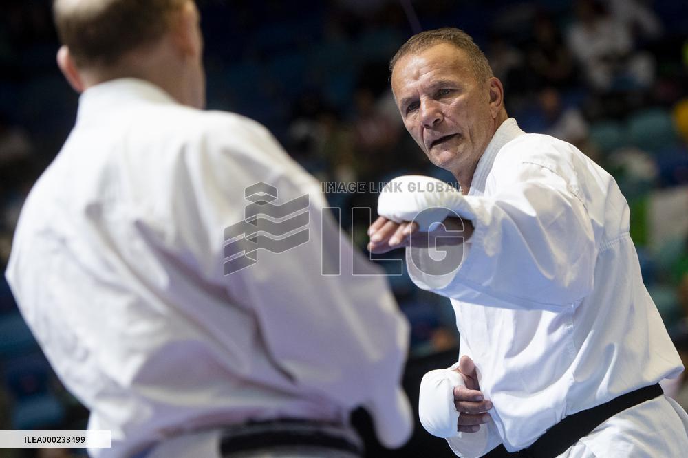 JIRI HRABAL, PAUL DAINTY