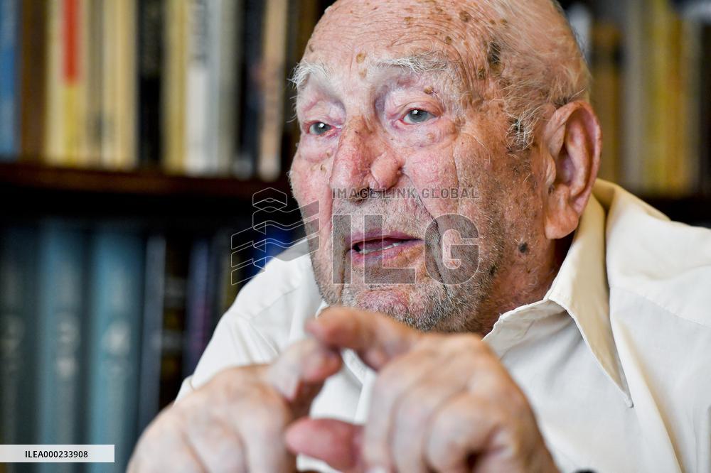 Lubos Perek