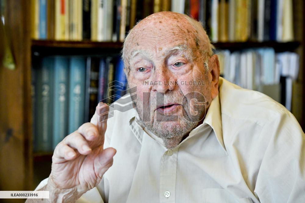 Lubos Perek