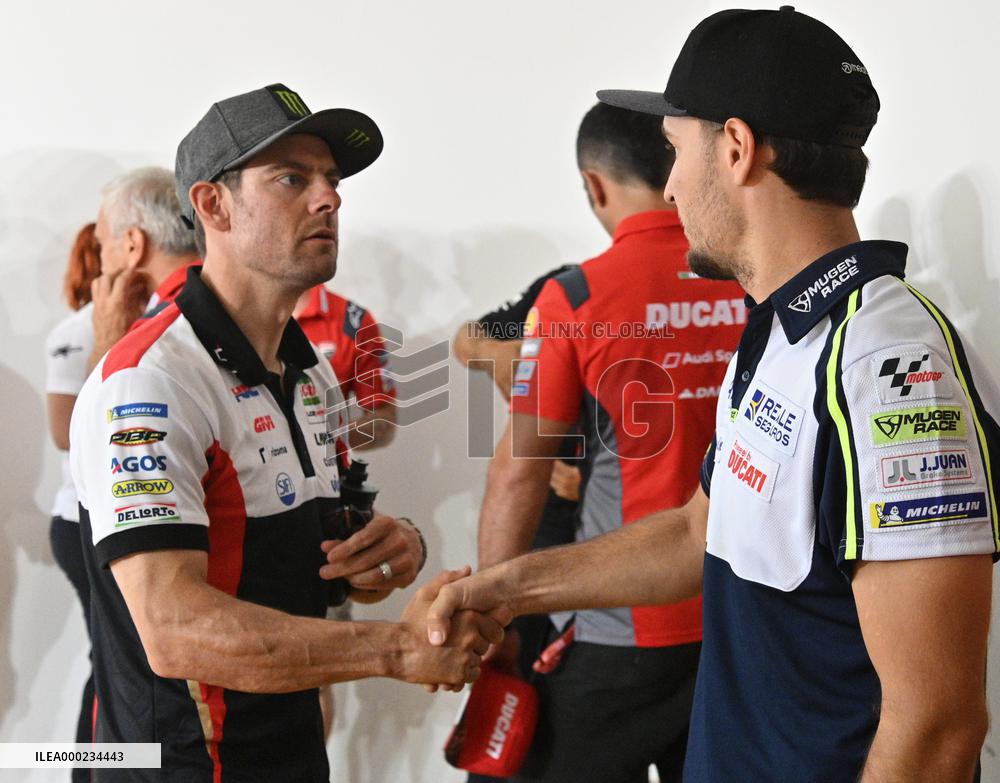 Cal Crutchlow, Karel Abraham