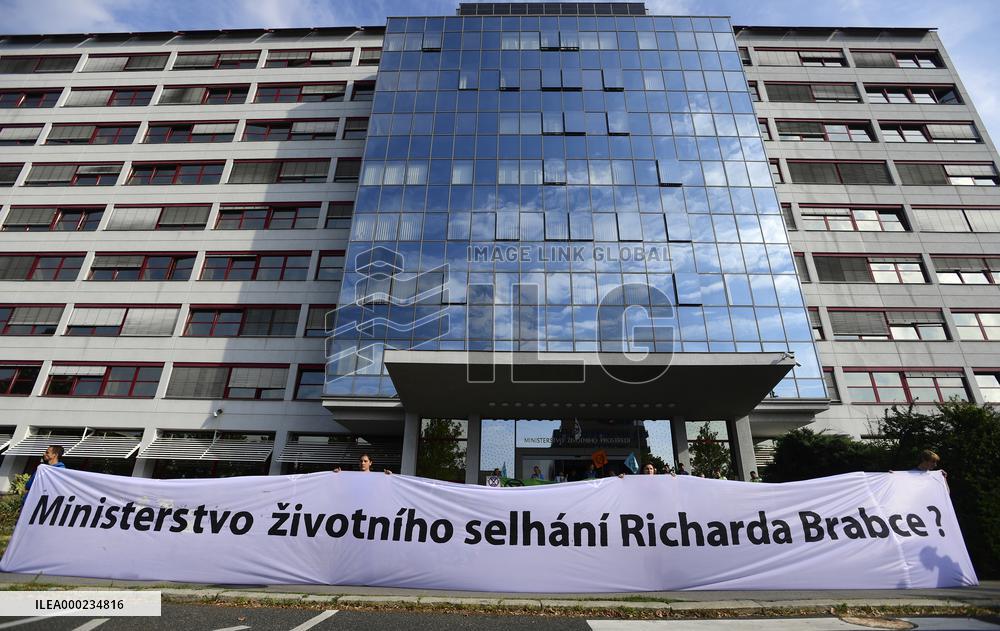protesters blocking Czech Environment Ministry over climate