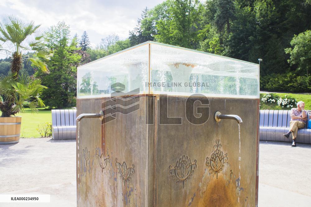 Mineral spring Novy Jubilejni in Luhacovice Spa