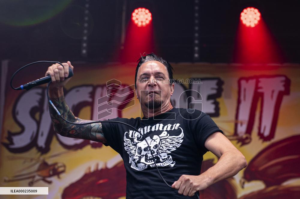 LOU KOLLER, Brutal Assault metal music festival, Group Sick Of It All