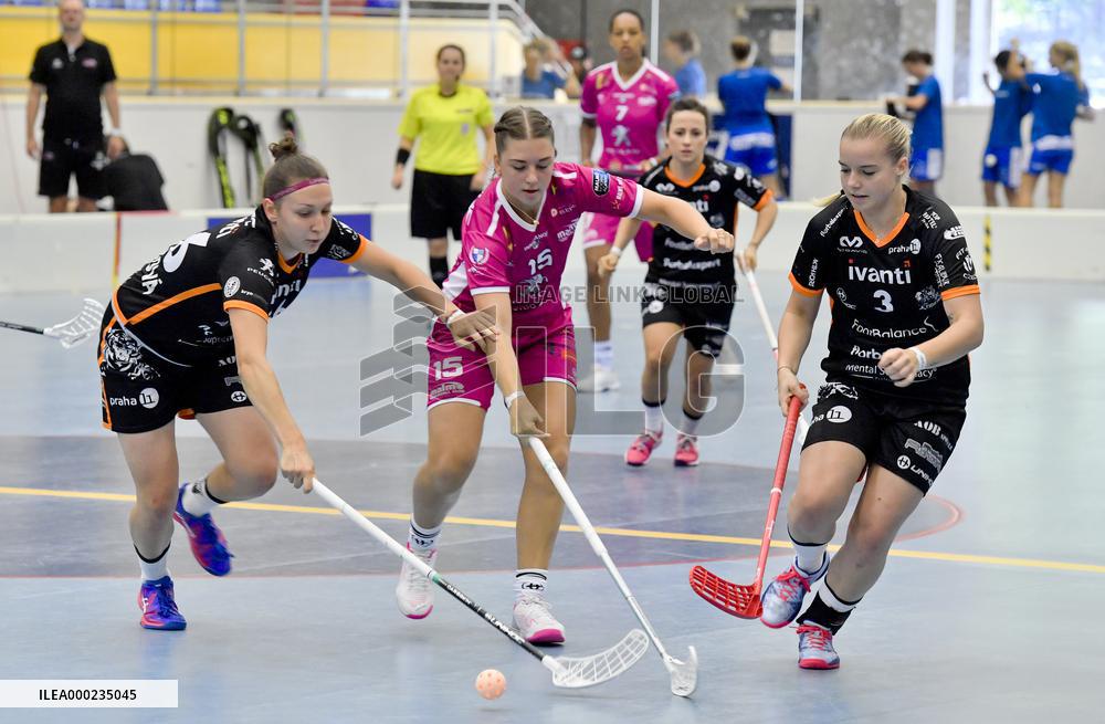 Petra Sebestova, Anna Nilsson, Simona Palkova