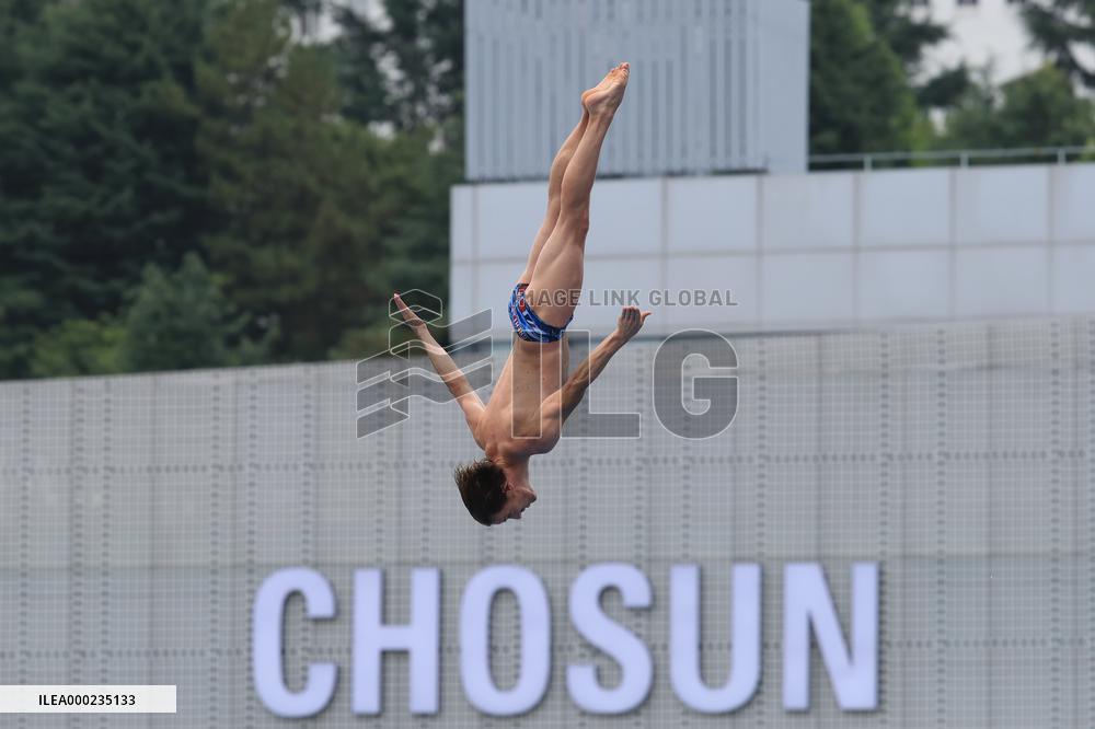 Gary HUNT, skokan do vody