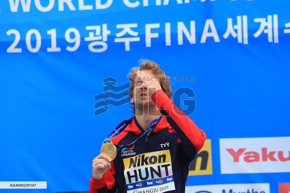 Gary HUNT, skokan do vody