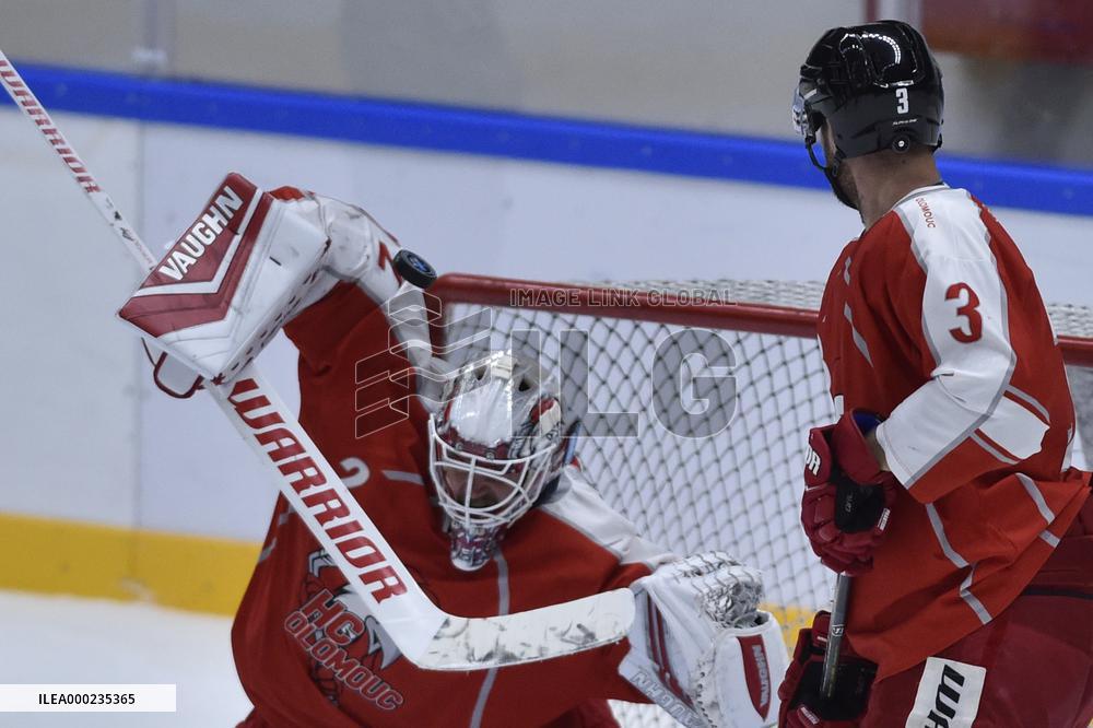 BRANISLAV KONRAD, DAVID SKUREK, hokejista, sportovec