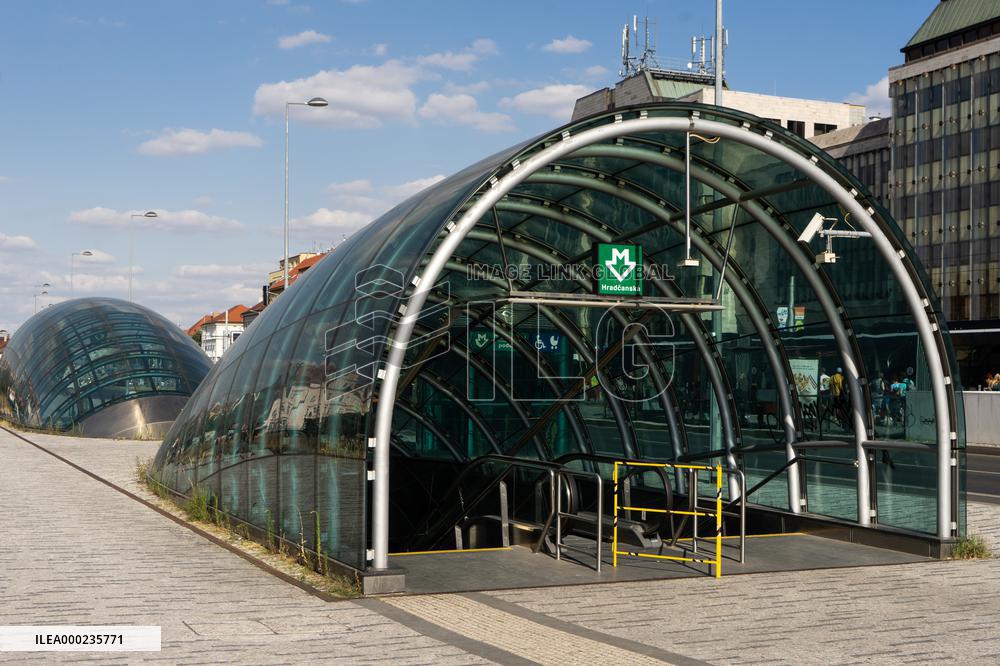 Entrance to the vestibule of metro station Hradcanska, entrance, Prague, metro