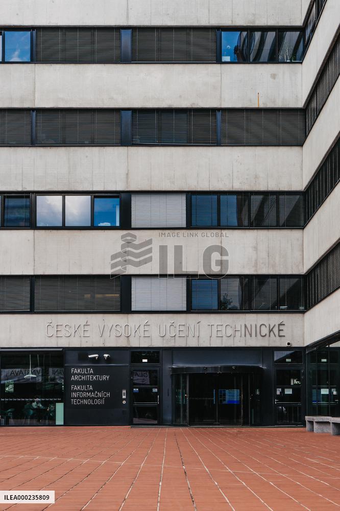 Faculty of architecture and information technology, The Czech Technical University in Prague, entrance