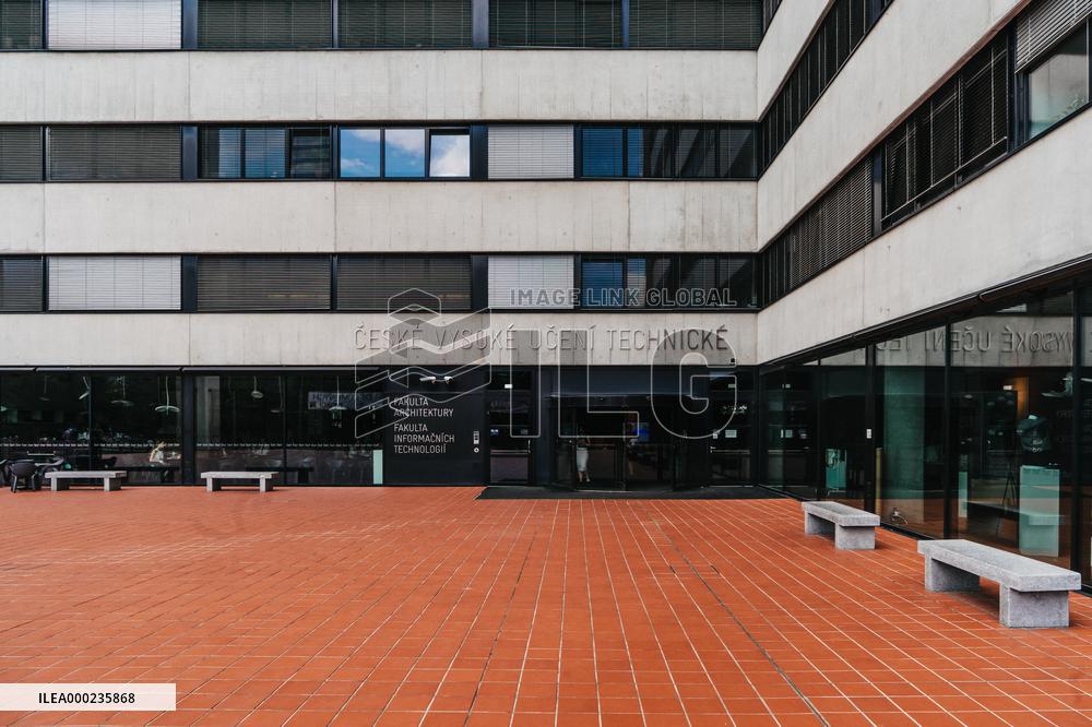 Faculty of architecture and information technology, The Czech Technical University in Prague, entrance