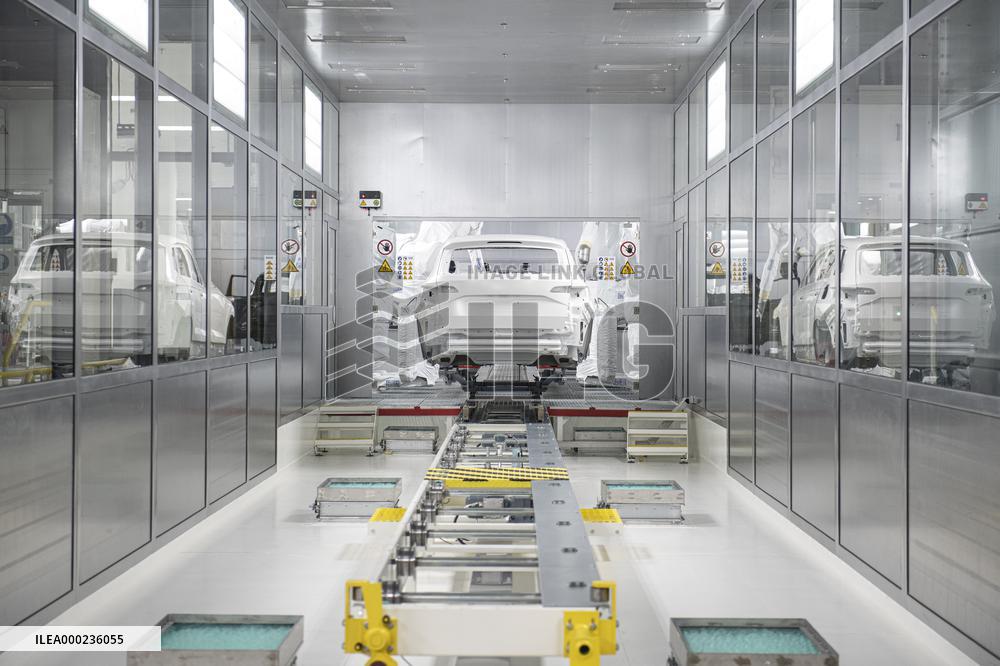Skoda Auto, production plant, new paint shop