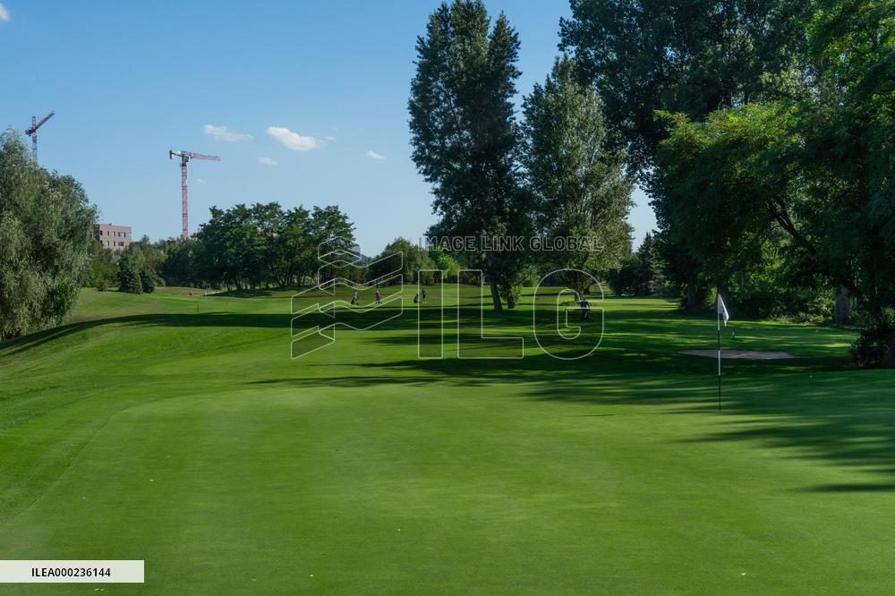 the Golf resort Hodkovicky, Prague, course