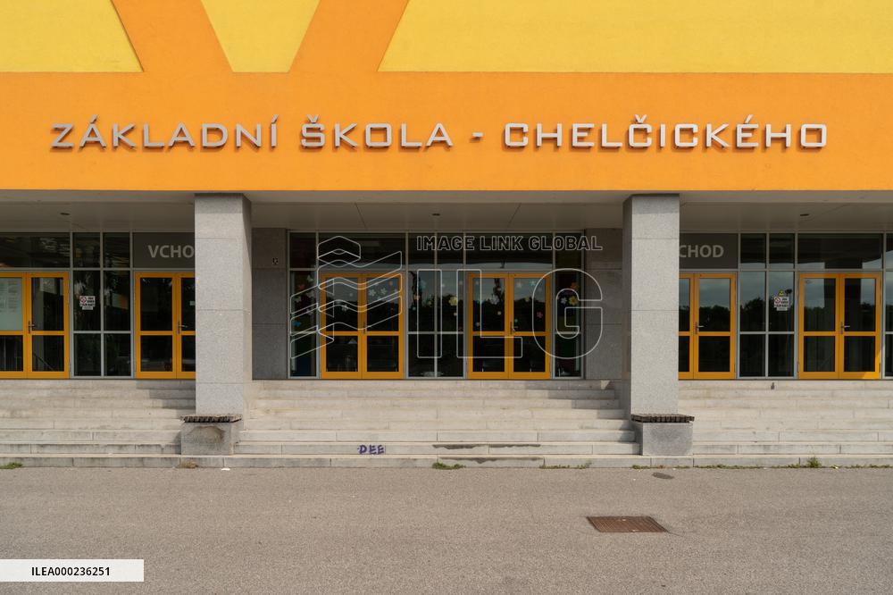 Primary school Chelcickeho, Zizkov, Prague, education
