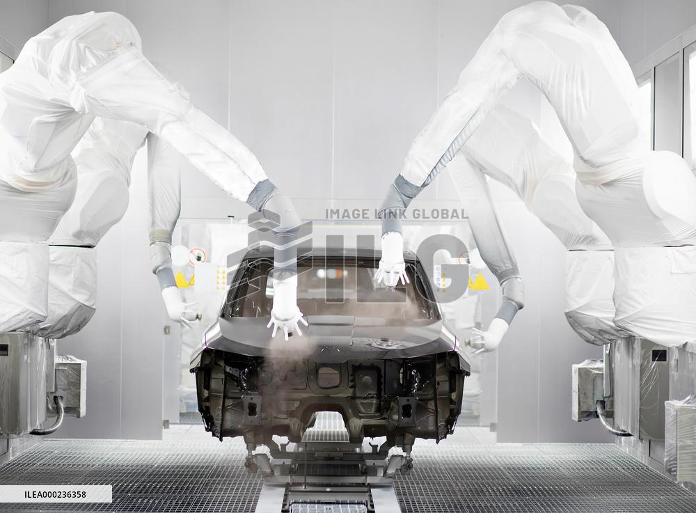 Skoda Auto, production plant, new paint shop