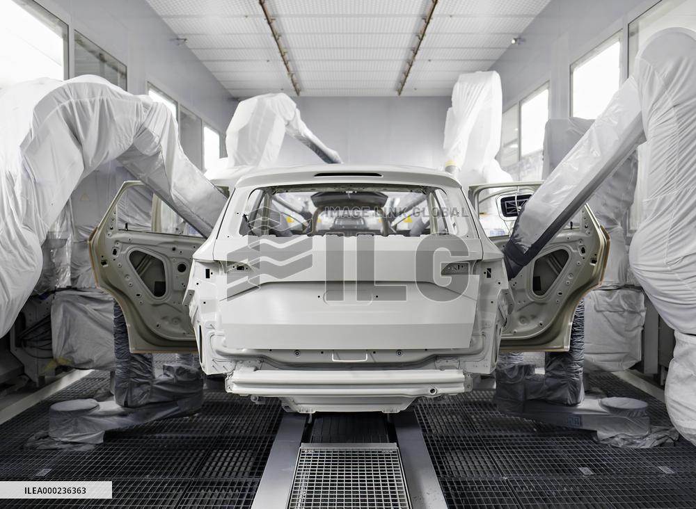 Skoda Auto, production plant, new paint shop