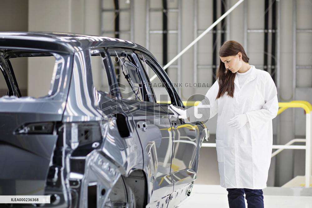 Skoda Auto, production plant, new paint shop