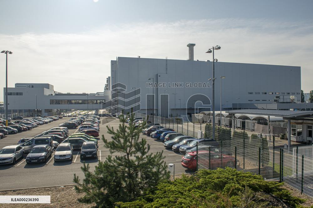 Skoda Auto, production plant, new paint shop