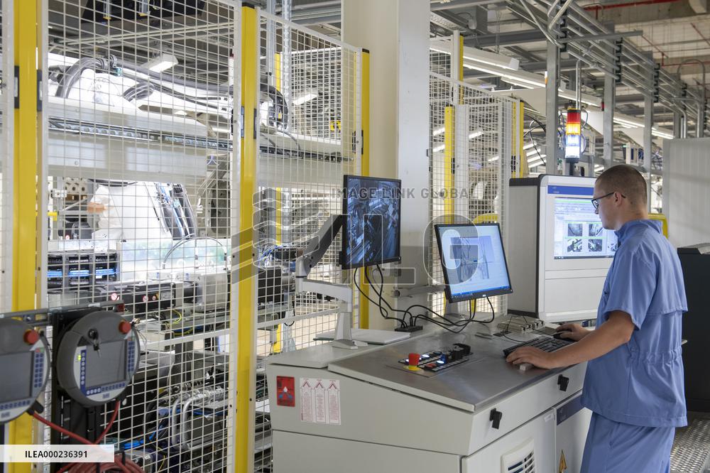 Skoda Auto, production plant, new paint shop