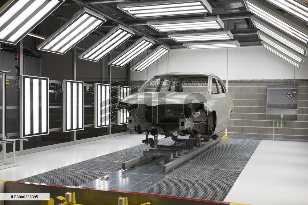 Skoda Auto, production plant, new paint shop