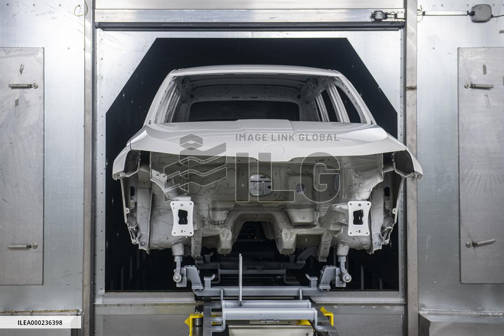 Skoda Auto, production plant, new paint shop