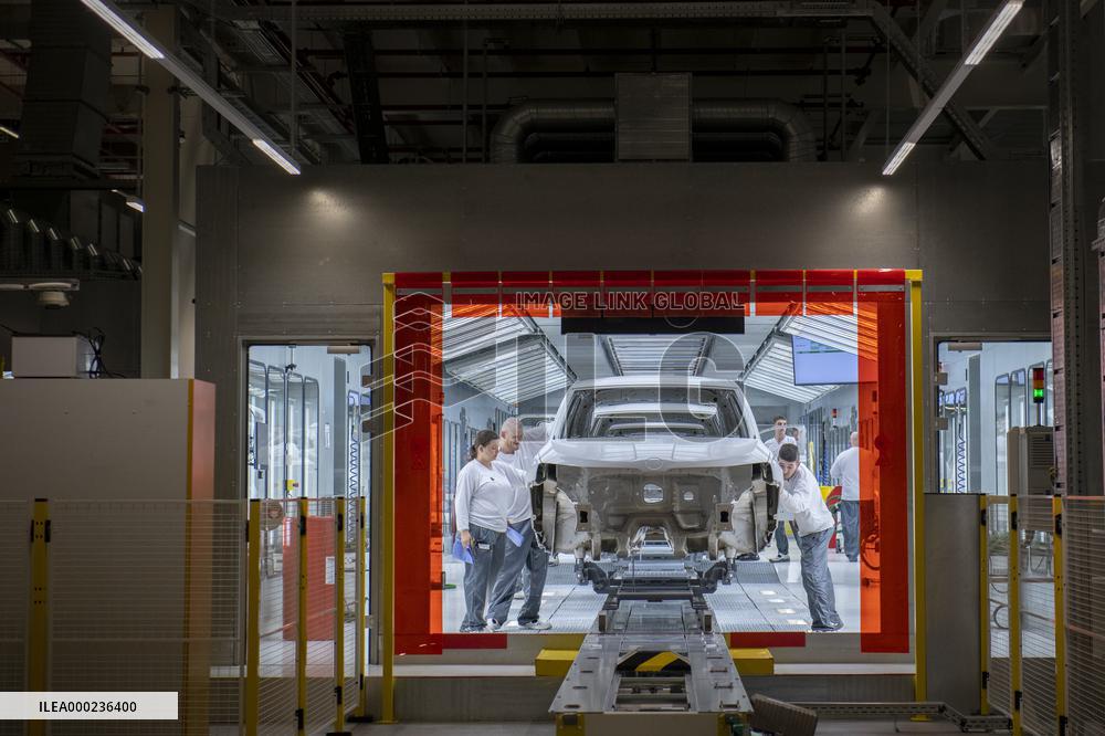 Skoda Auto, production plant, new paint shop