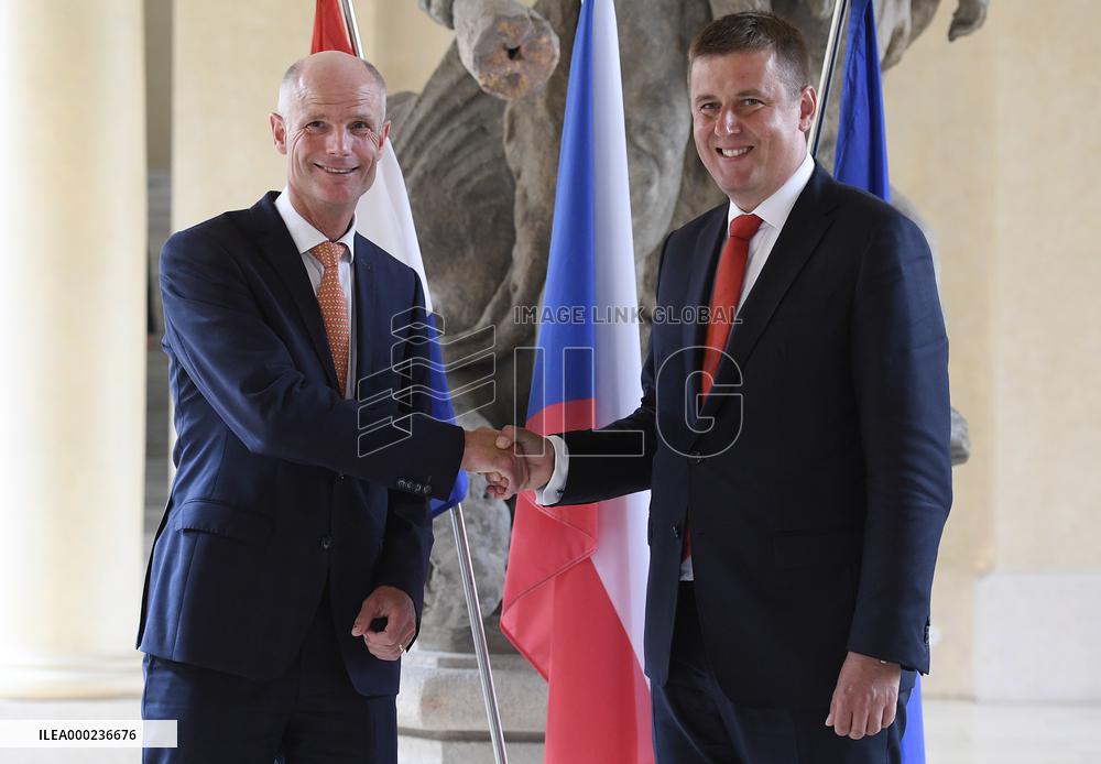 Tomas Petricek, Stef Blok