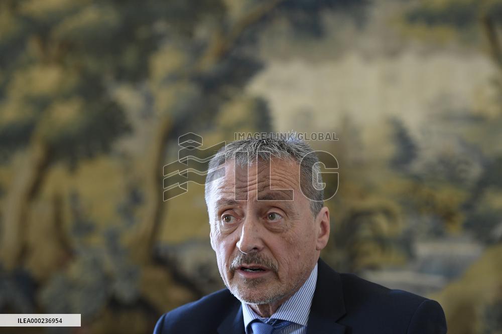 MARTIN STROPNICKY