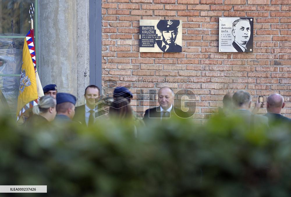 plaque commemorating former Czech RAF pilot Bedrich Kruzik was unveiled in Trebic