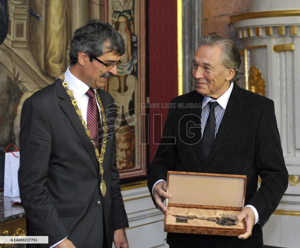 MILAN FTACNIK, KAREL GOTT