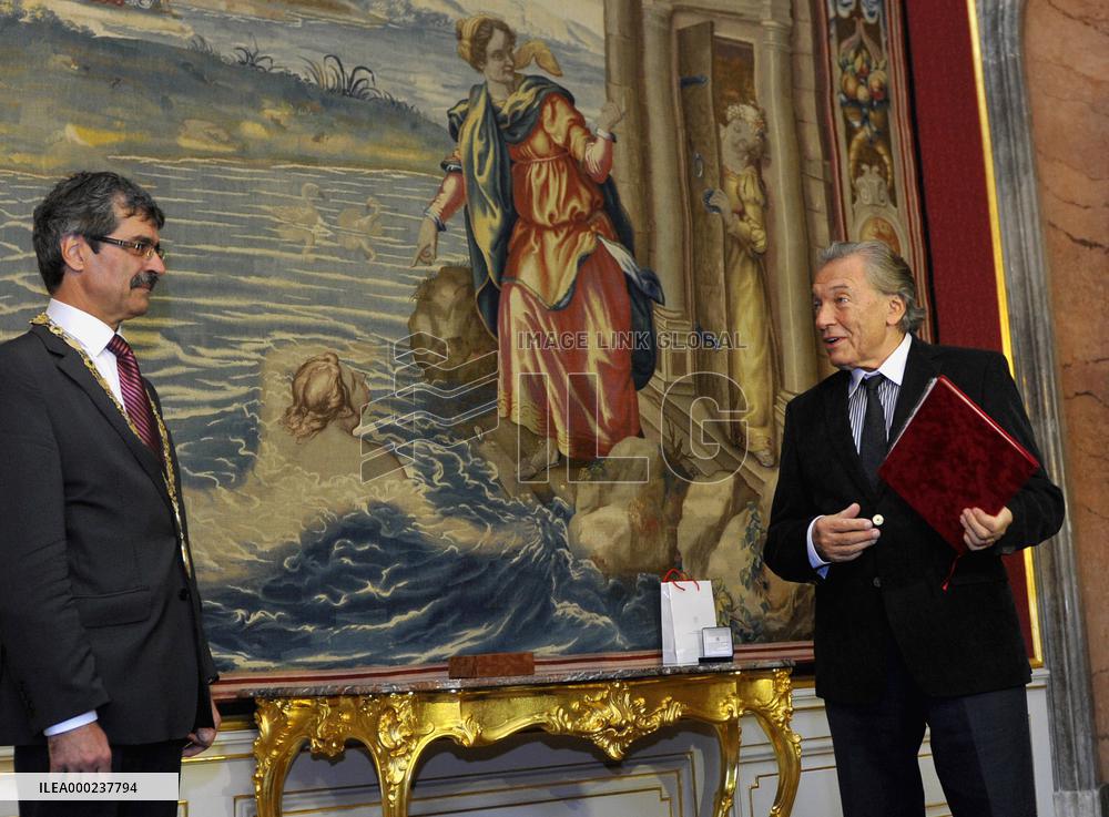 MILAN FTACNIK, KAREL GOTT