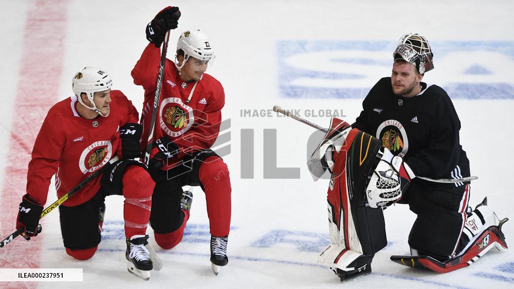 Andrew Shaw, Dylan Strome, Robin Lehner