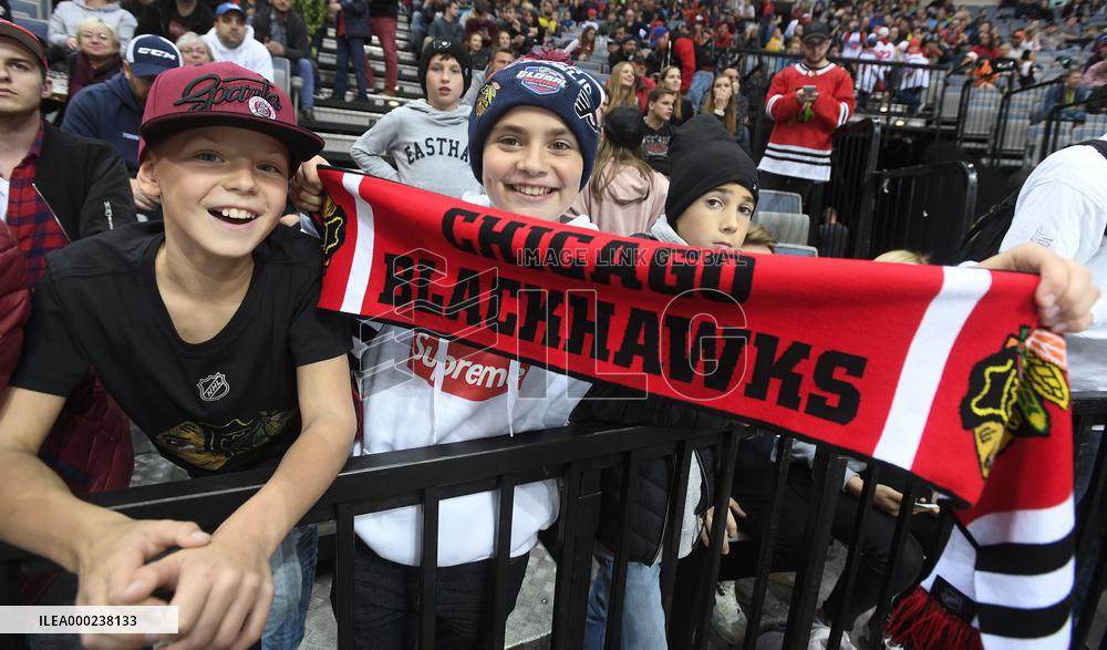 training session of NHL's team Chicago Blackhawks, ice hockey fans
