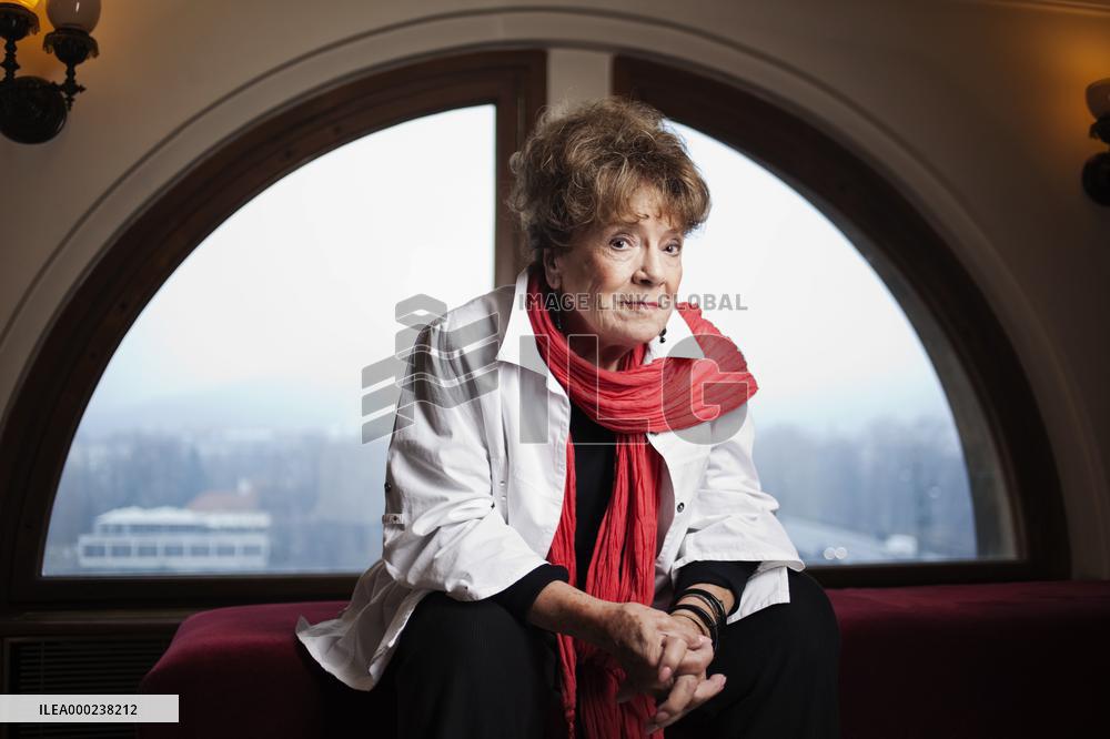Vlasta Chramostova, actress, dissident, Charter 77 signatory