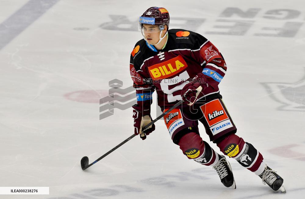 DAVID TOMASEK, hokejista, sportovec