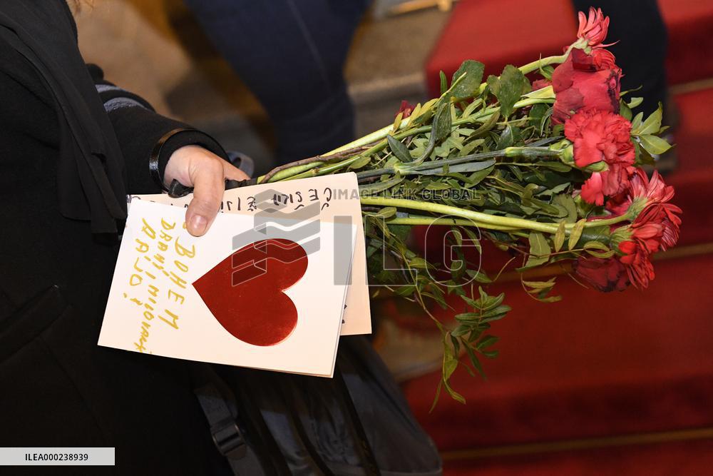 public ceremony to pay last respects to Karel Gott, Zofin Palace, fans, visitors