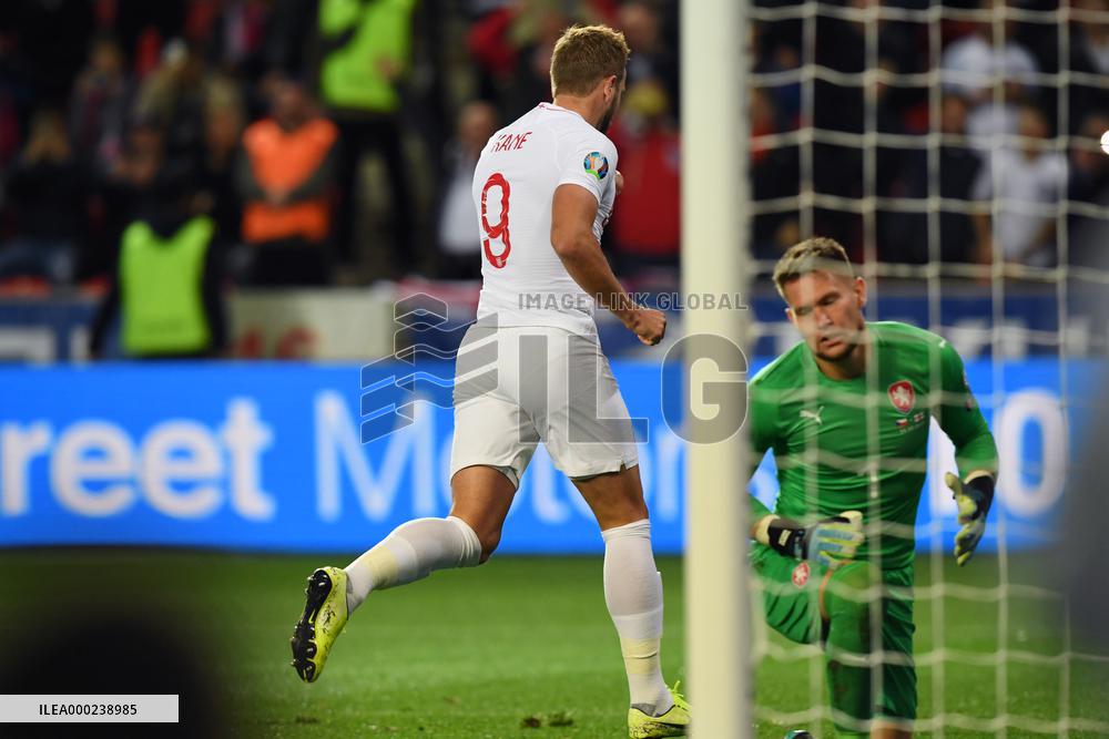 Harry Kane, Tomas Vaclik