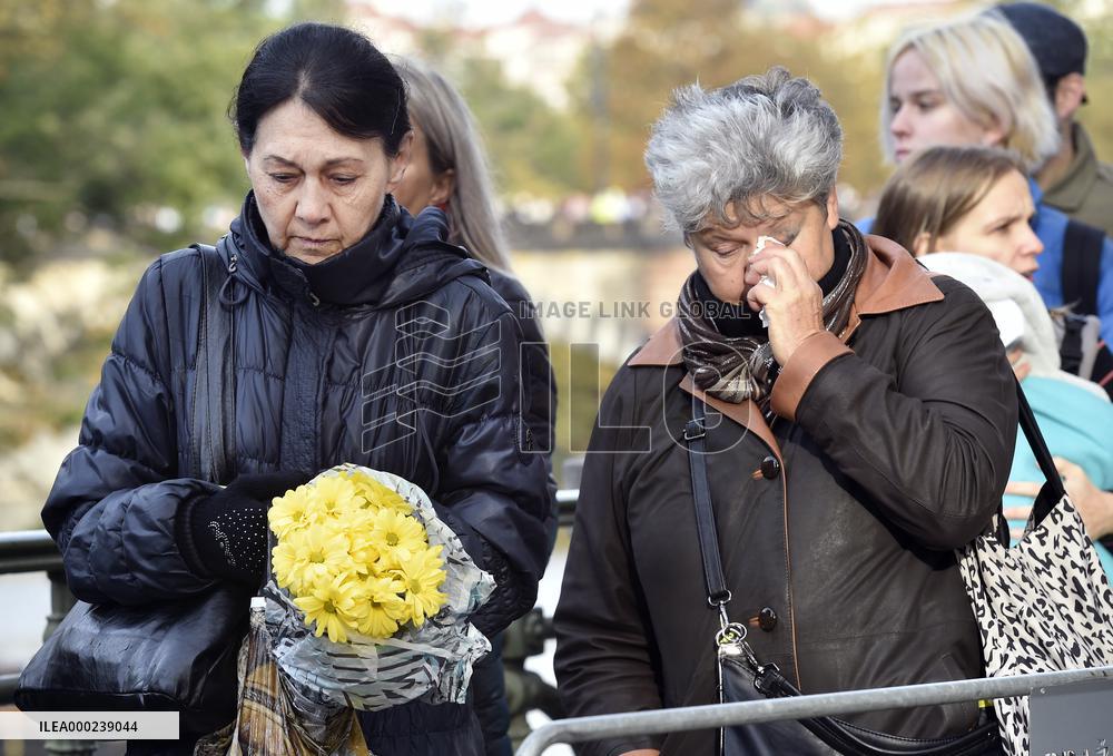 public ceremony to pay last respects to Karel Gott, Zofin Palace