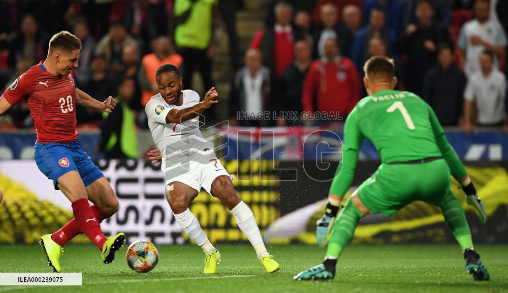 Lukas Masopust, Raheem Sterling, Tomas Vaclik