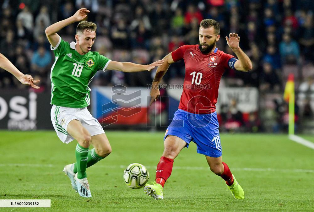 GAVIN WHYTE, JOSEF HUSBAUER