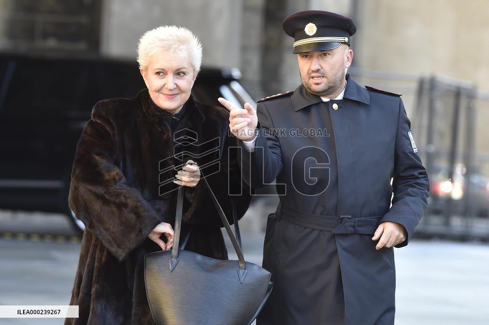 Eva Urbanova, mourning ceremony, Karel Gott, Prague Castle