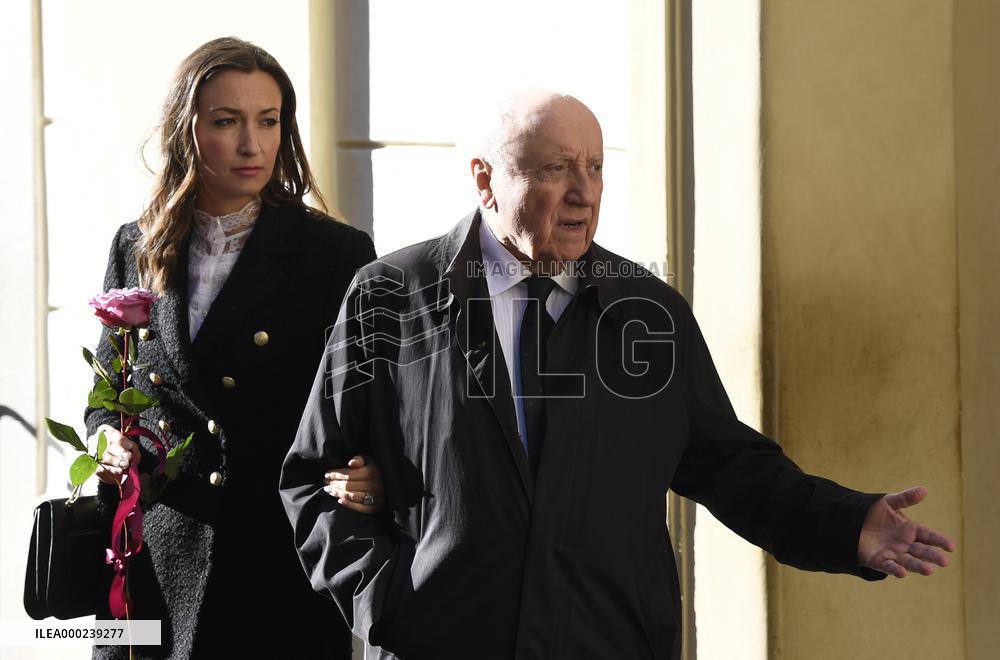 Felix Slovacek, Lucie Gelemova, mourning ceremony, Karel Gott, Prague Castle