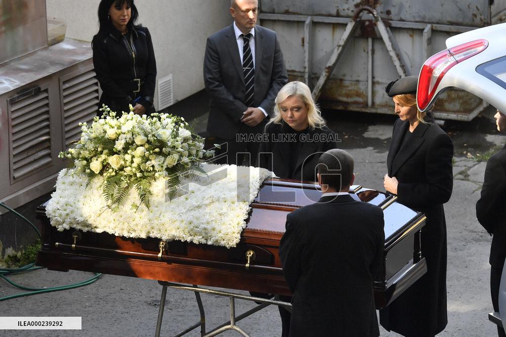 Dominika Gottova, Ivana Gottova, mourning ceremony, Karel Gott