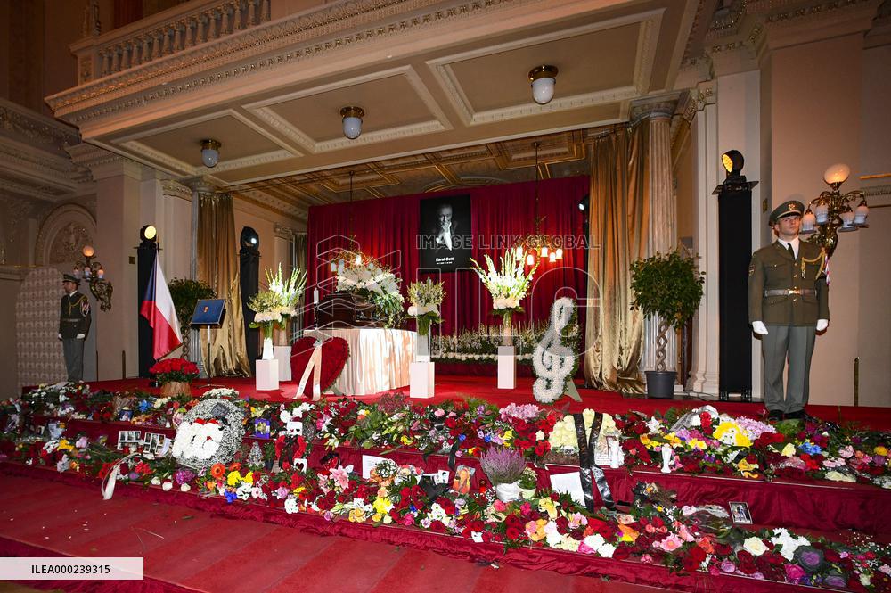 public ceremony to pay last respects to Karel Gott, Zofin Palace