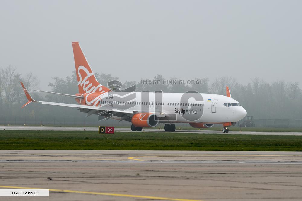 air carrier SkyUp Airlines launches flights from Pardubice, Czech Republic, to Kiev, Ukraine, Boeing 737-800 airliner, plane