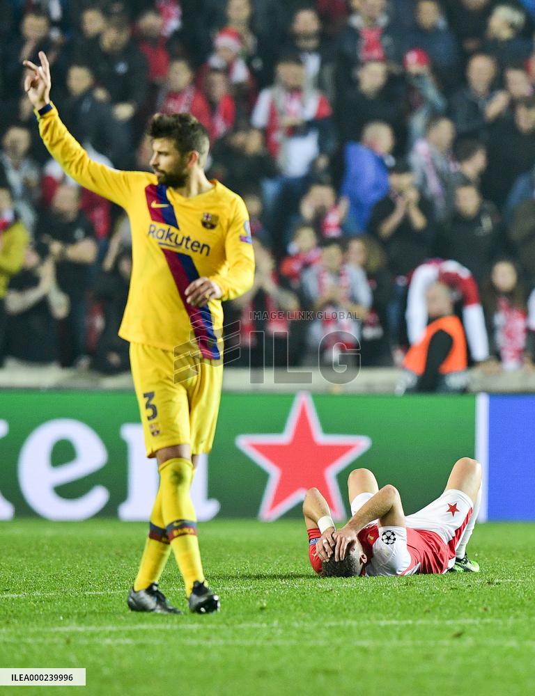 Gerard Pique, Vladimir Coufal